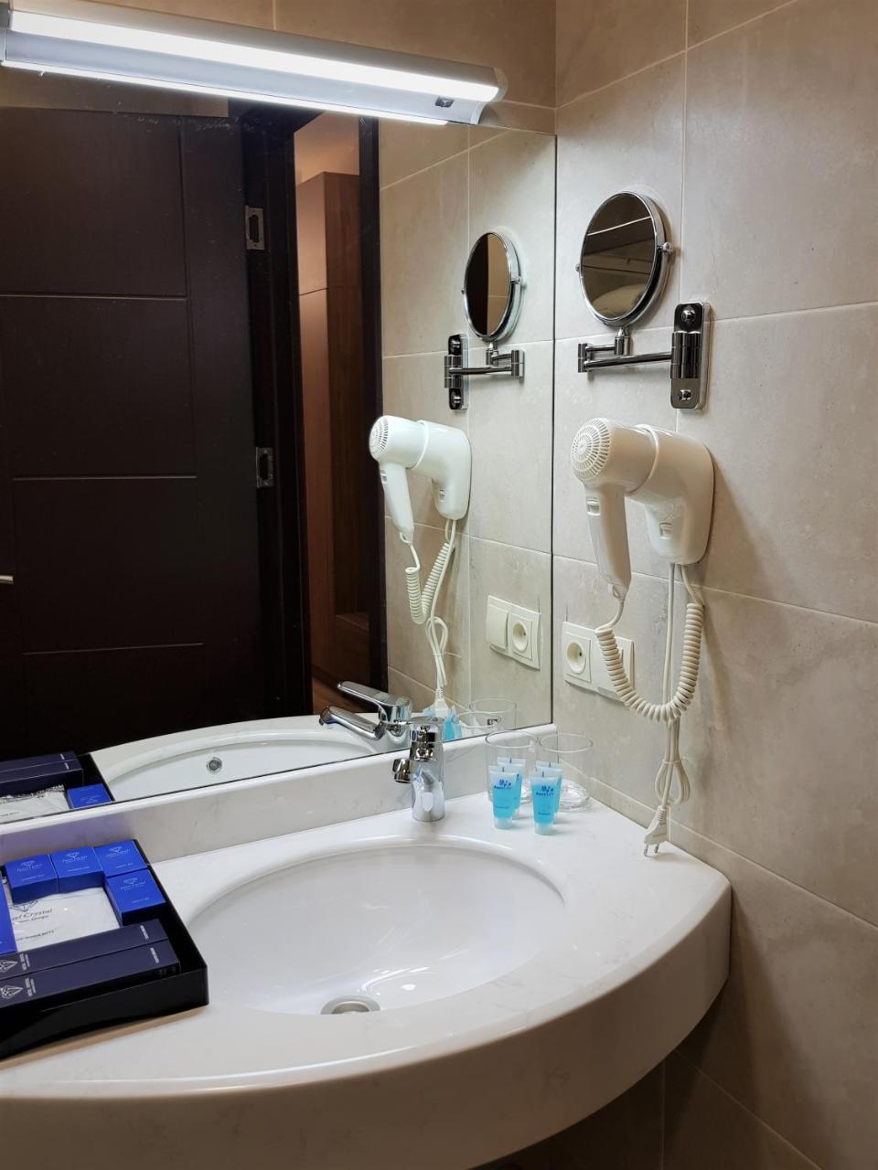 באקוריאני Crystal Resort מראה חיצוני תמונה